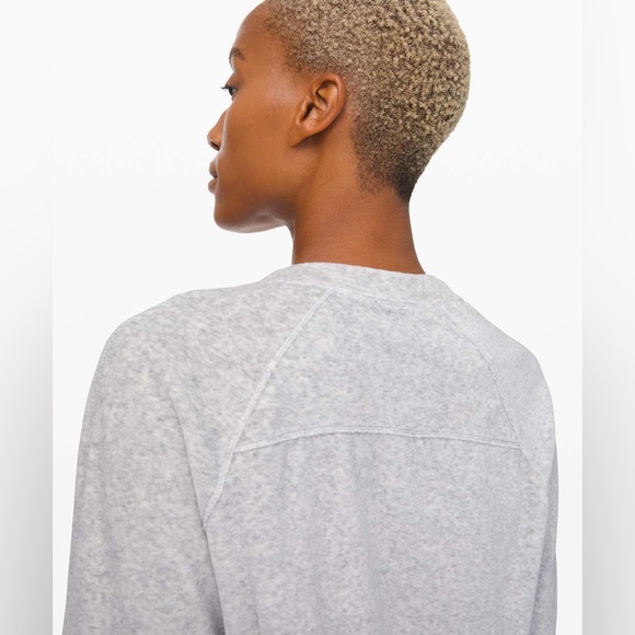 🚫Sold🚫 Lululemon Every Moment Crew - Picture 3 of 8